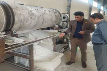 بازدید مدیرعامل شرکت شهرکهای صنعتی کرمانشاه از واحد دانش بنیان شمشاد شیمی