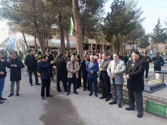 مدیرعامل، معاونین و مدیران شرکت شهرکهای صنعتی استان کرمانشاه با شهدای والامقام تجدید میثاق کردند